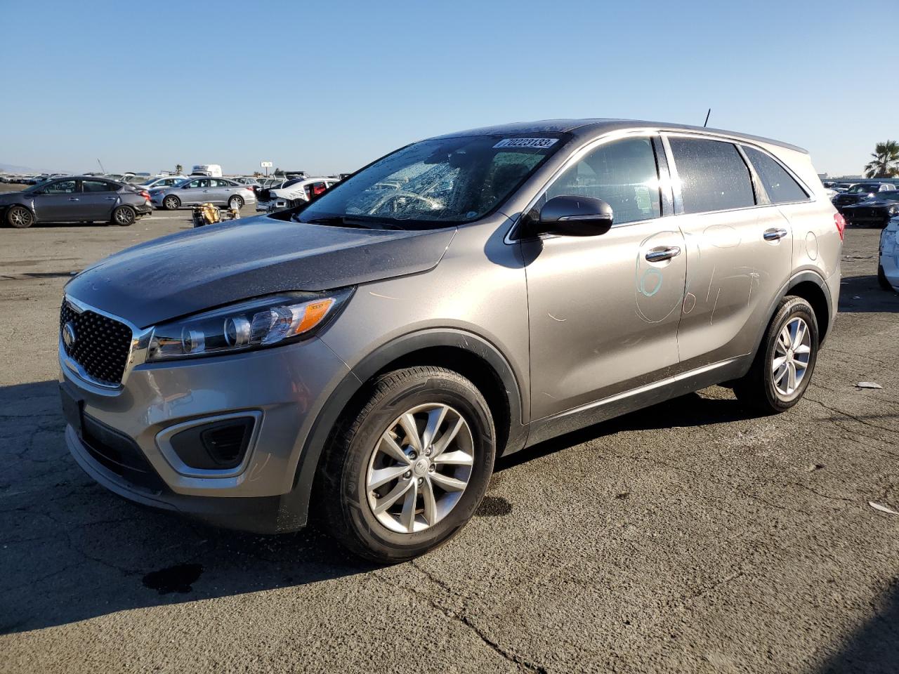 KIA SORENTO 2016 5xypg4a35gg150510