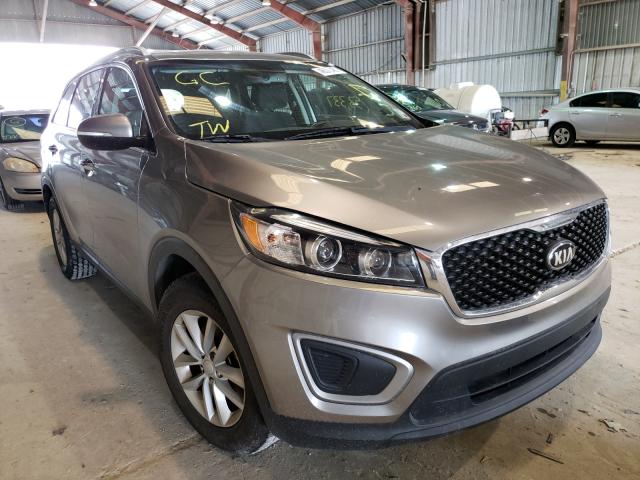 KIA SORENTO LX 2017 5xypg4a35hg246168