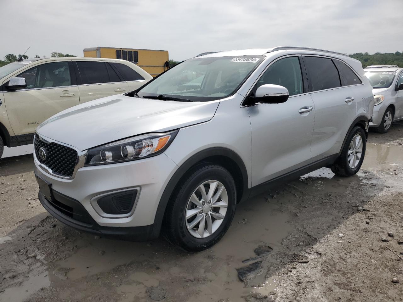 KIA SORENTO 2017 5xypg4a35hg329468