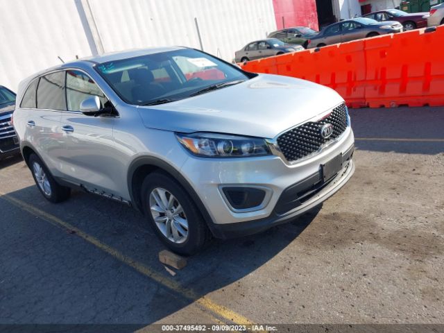 KIA SORENTO 2018 5xypg4a35jg350326