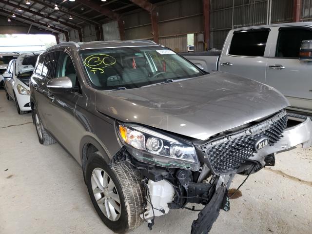 KIA SORENTO LX 2018 5xypg4a35jg382645