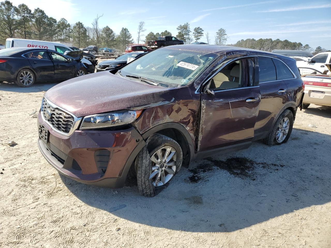 KIA SORENTO 2019 5xypg4a35kg502929