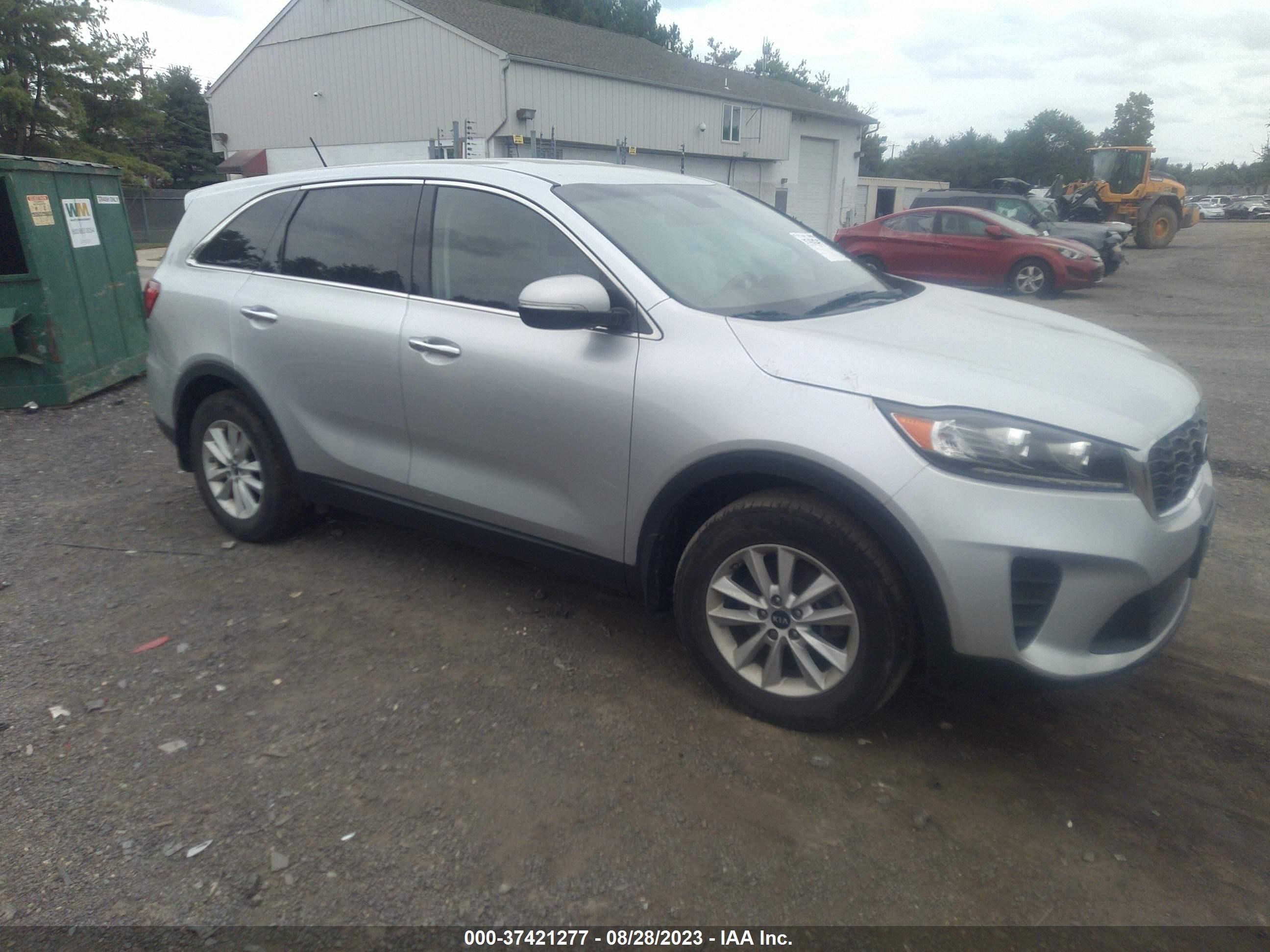 KIA SORENTO 2019 5xypg4a35kg586542