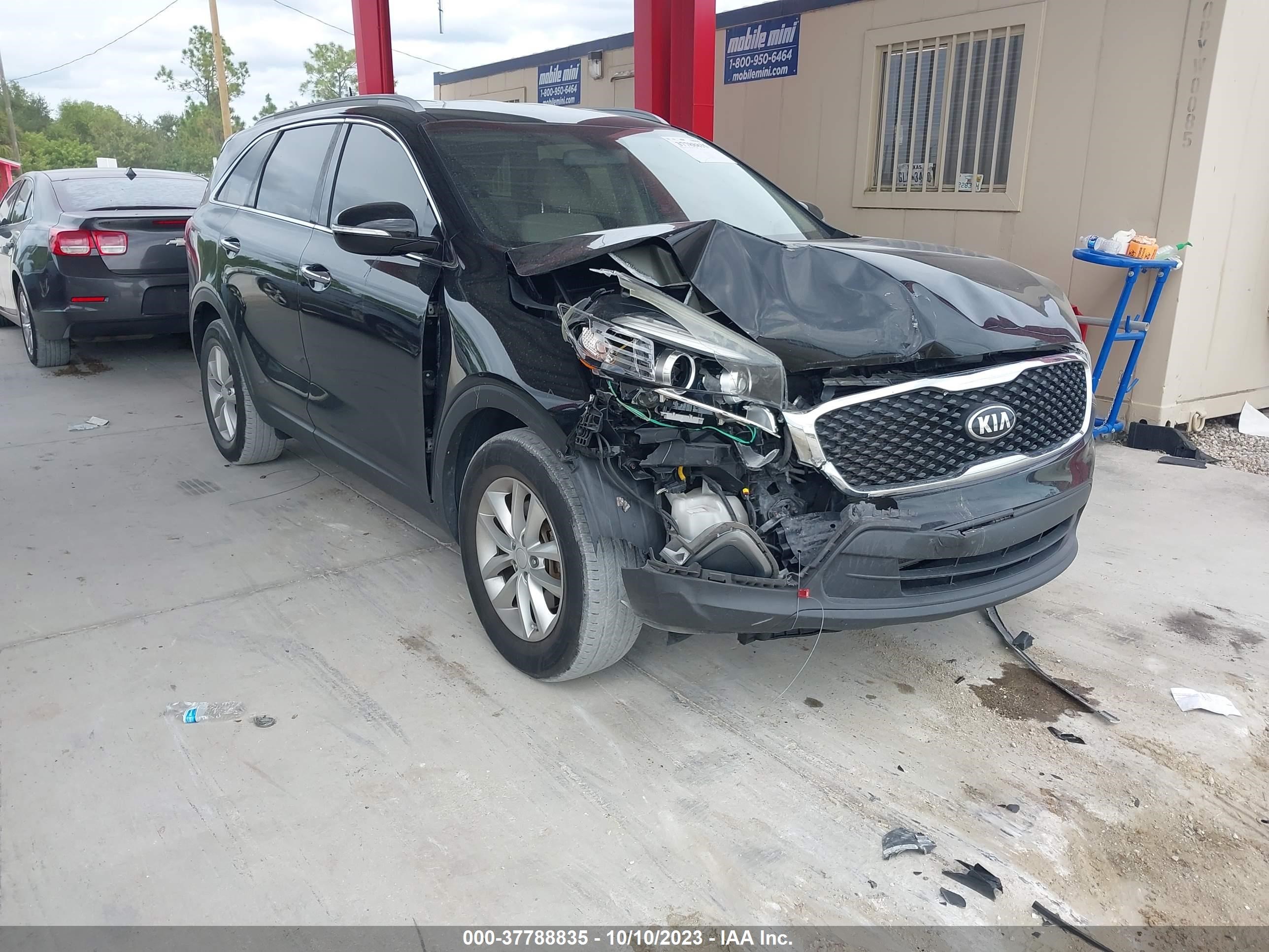 KIA SORENTO 2017 5xypg4a36hg263237