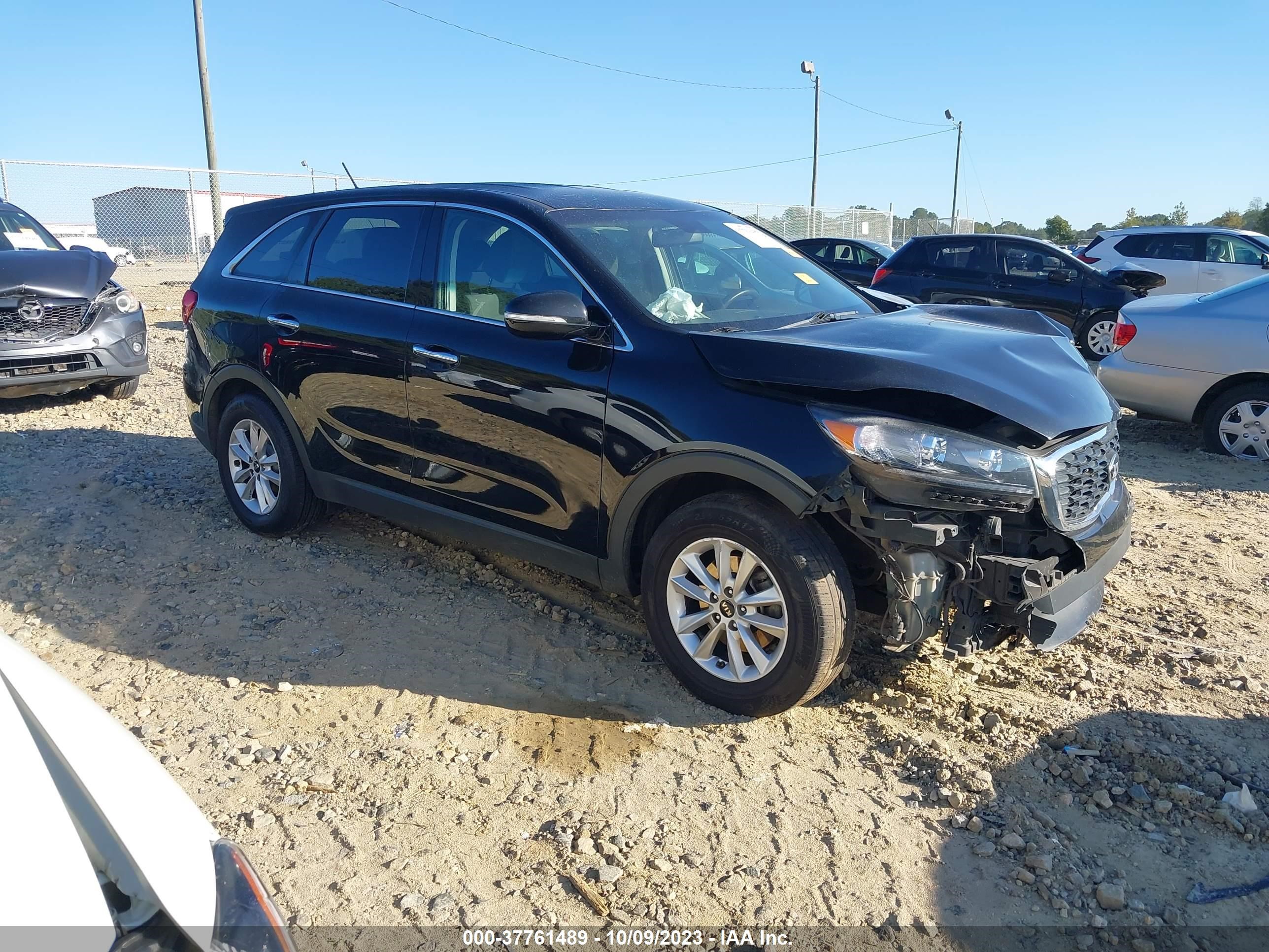 KIA SORENTO 2019 5xypg4a36kg498762