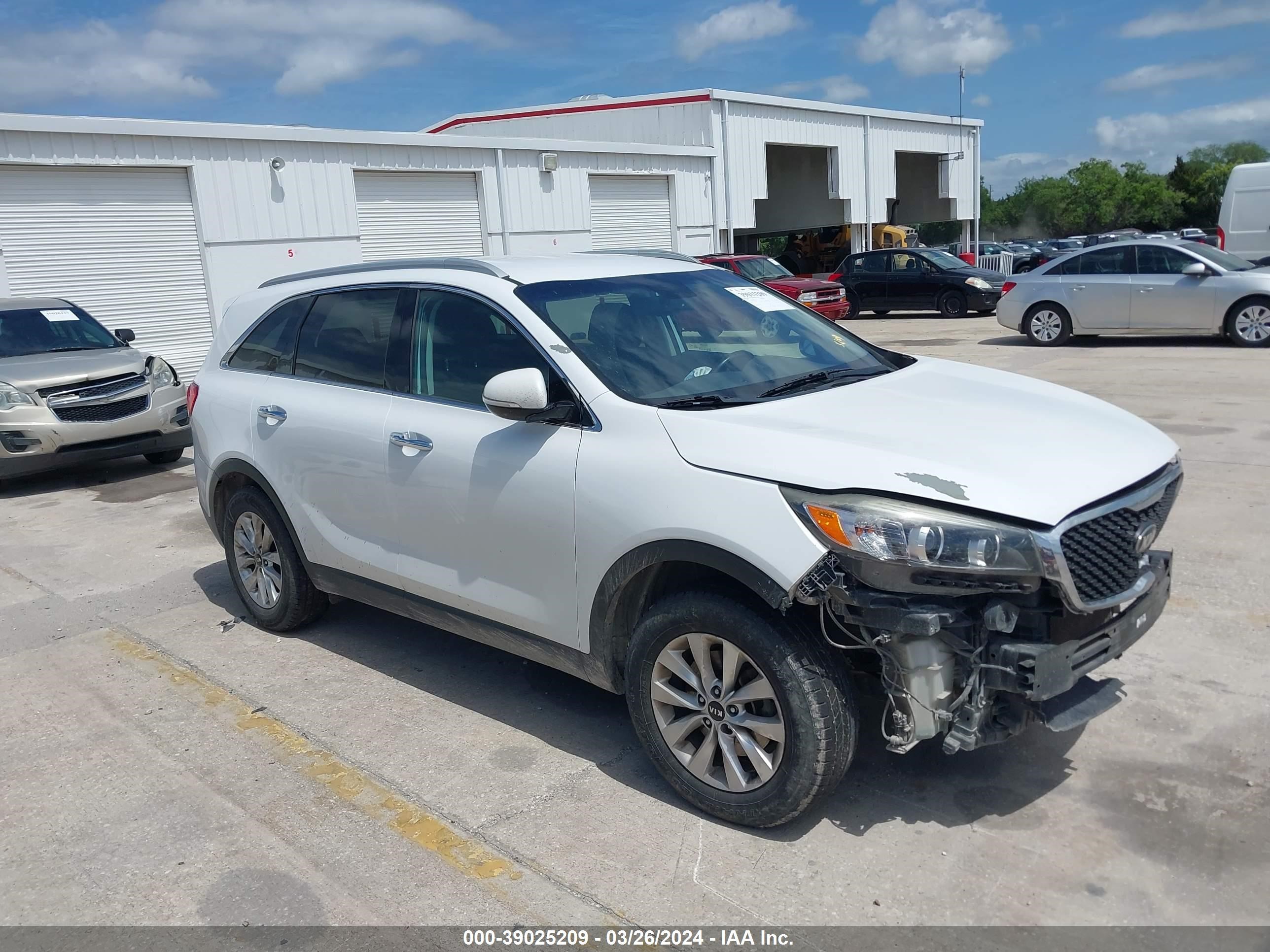 KIA SORENTO 2017 5xypg4a37hg216931