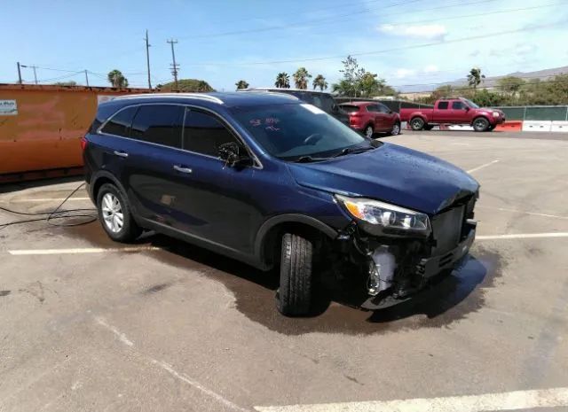 KIA SORENTO 2017 5xypg4a37hg223376