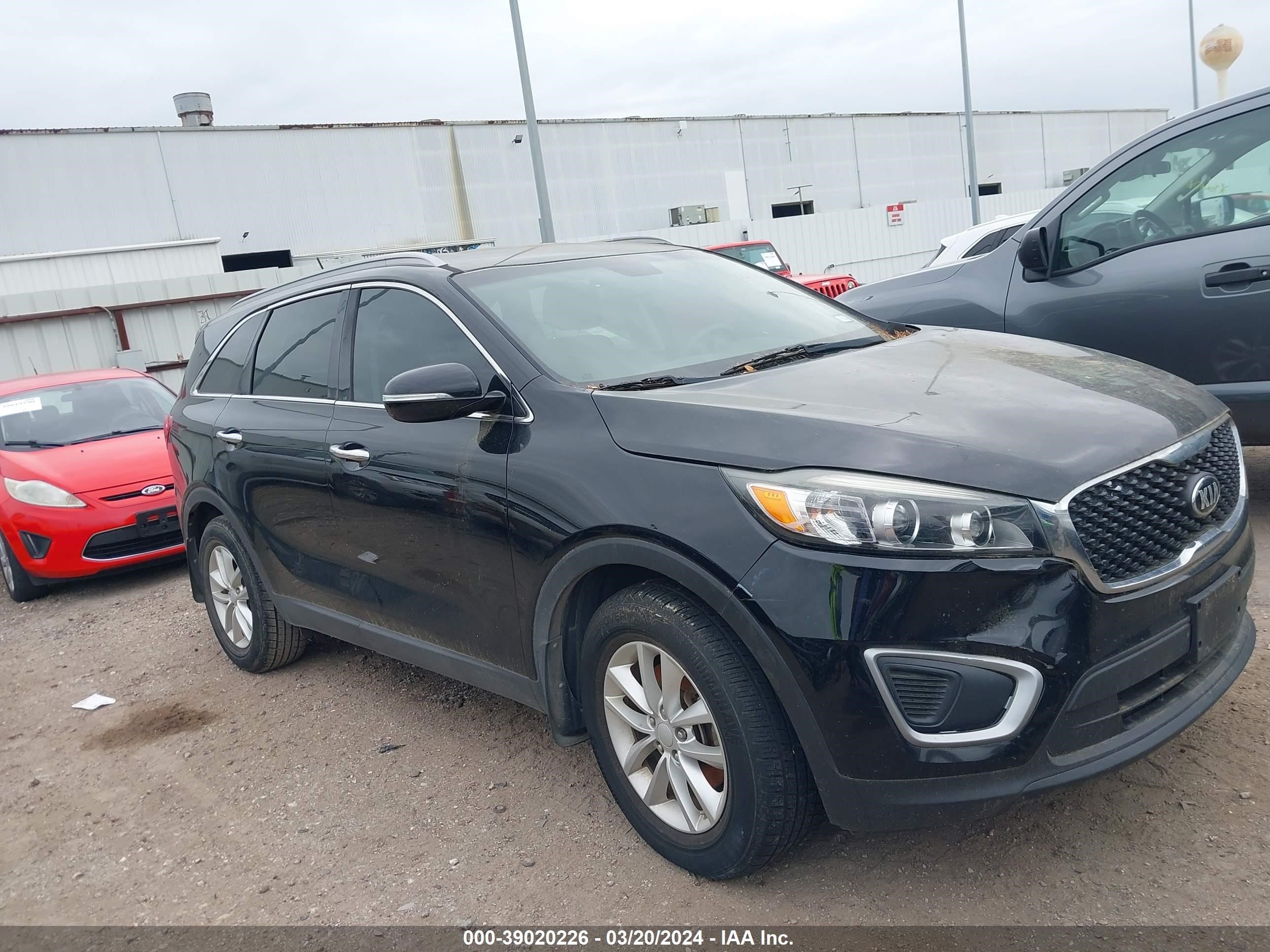 KIA SORENTO 2017 5xypg4a37hg223832