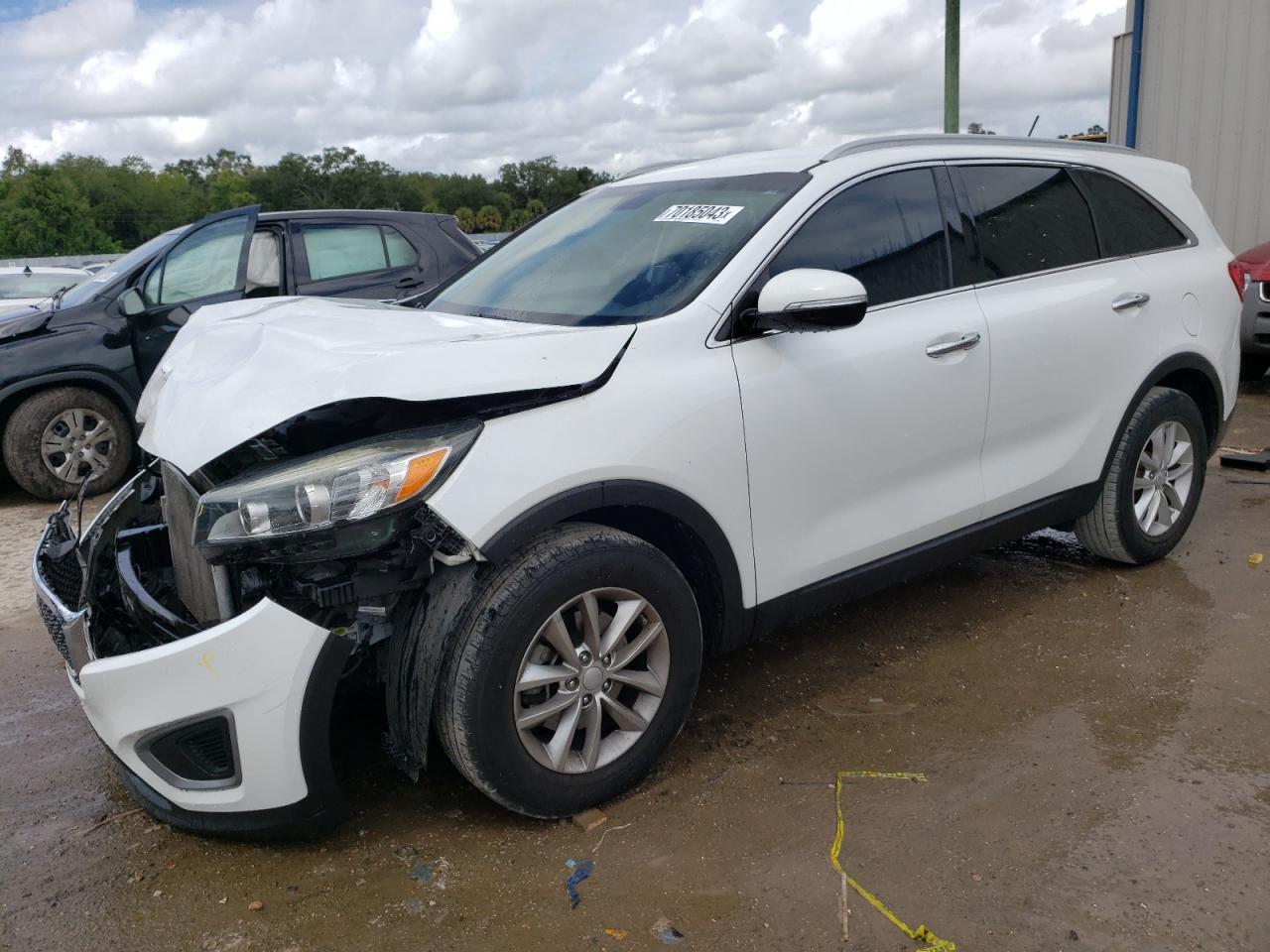 KIA SORENTO 2017 5xypg4a37hg296988