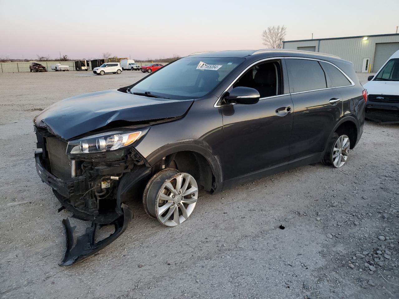 KIA SORENTO 2018 5xypg4a37jg343197