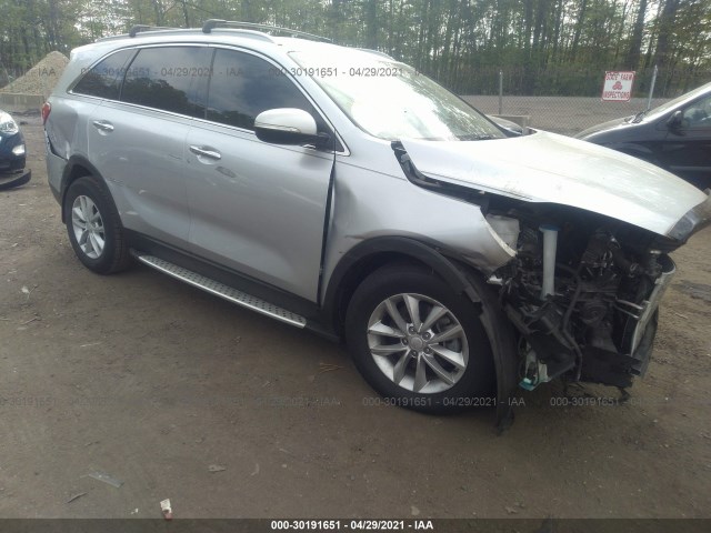 KIA SORENTO 2018 5xypg4a37jg363207