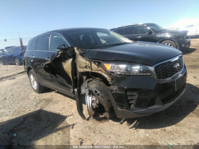 KIA SORENTO 2019 5xypg4a37kg513804