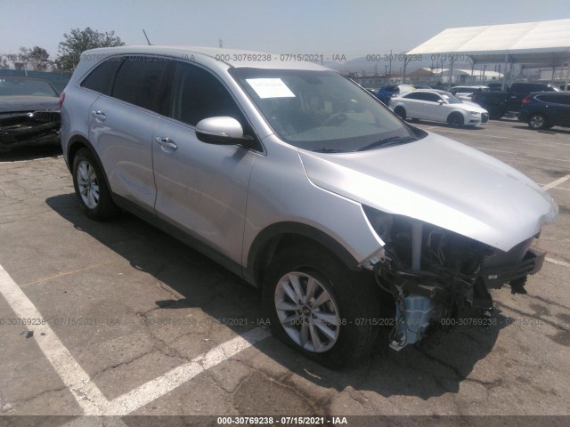 KIA SORENTO 2019 5xypg4a37kg575364