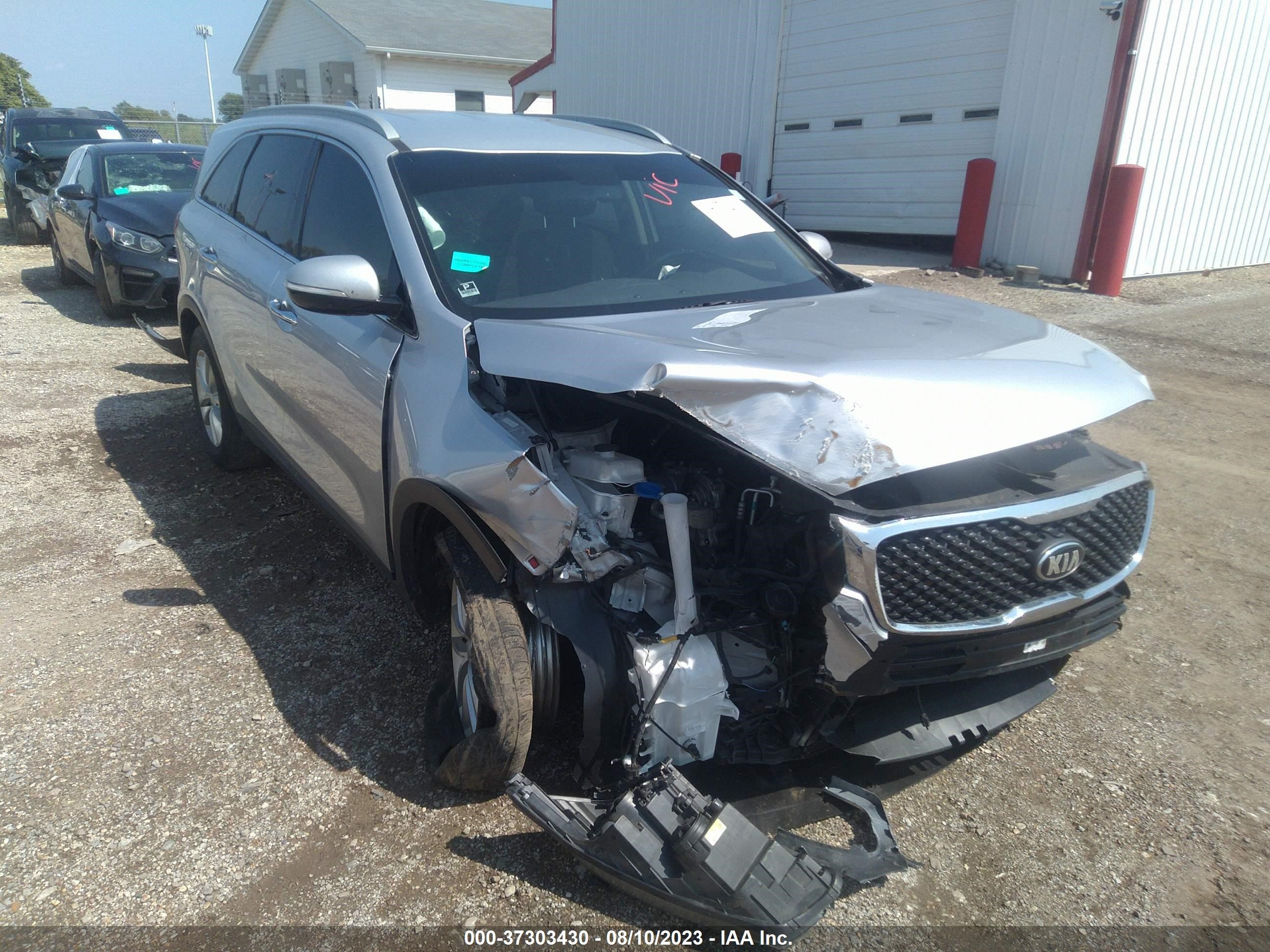 KIA SORENTO 2016 5xypg4a38gg032726