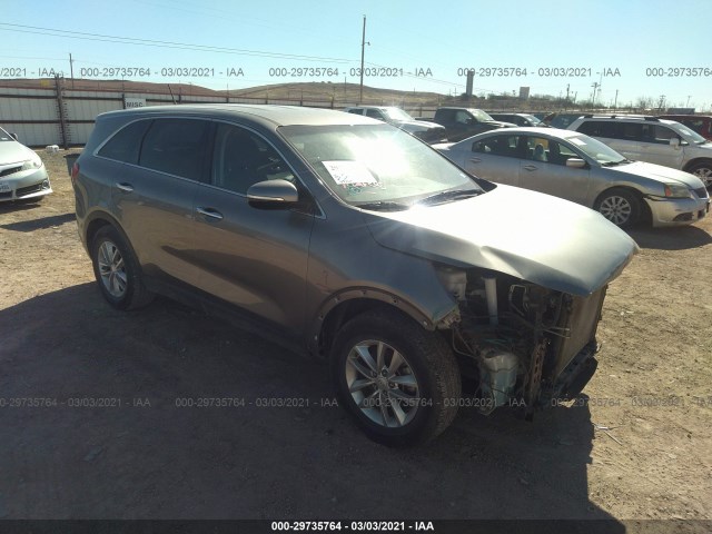 KIA SORENTO 2017 5xypg4a38hg216937