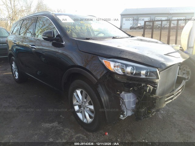 KIA SORENTO 2017 5xypg4a38hg218574