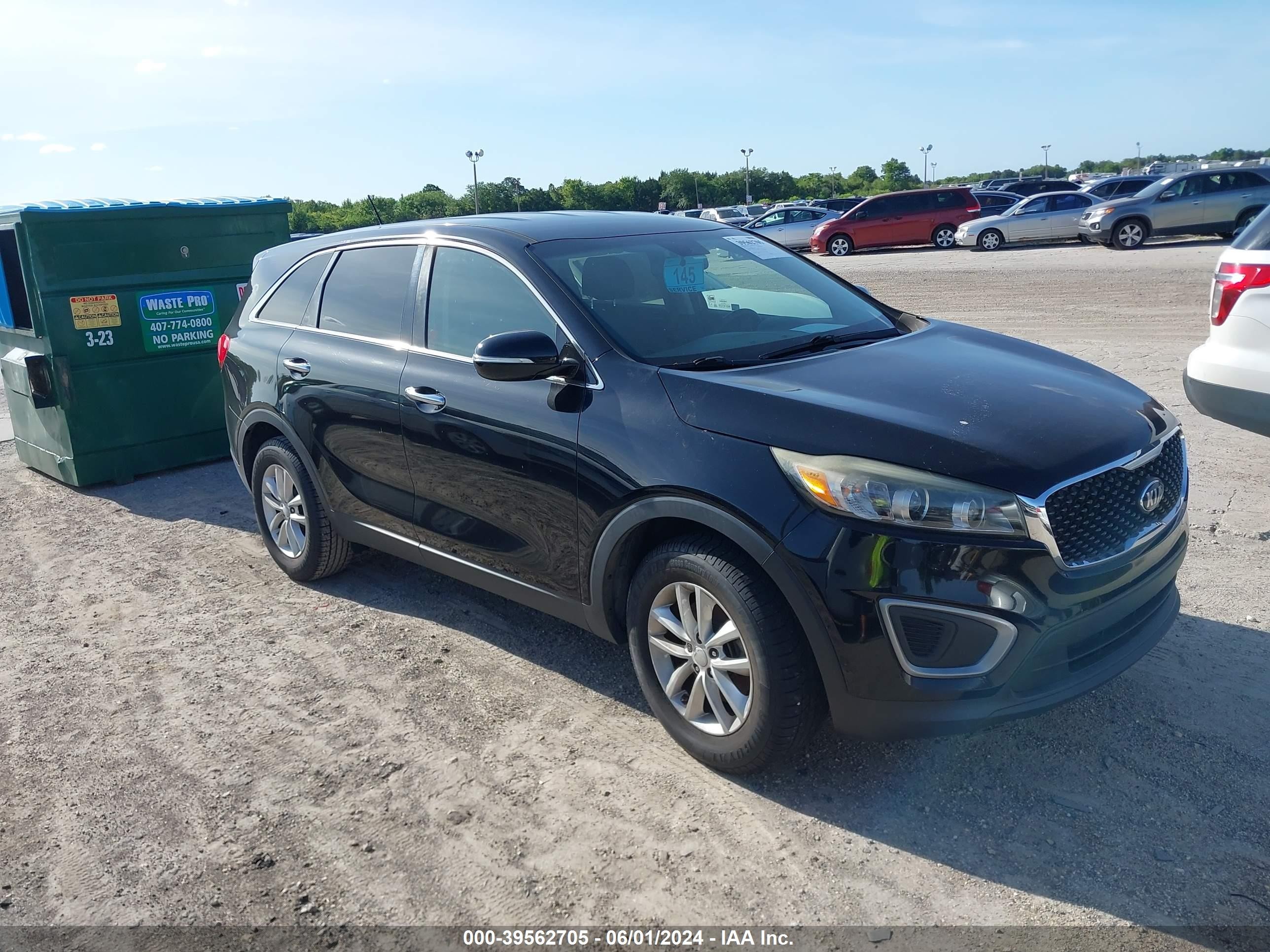 KIA SORENTO 2017 5xypg4a38hg284509