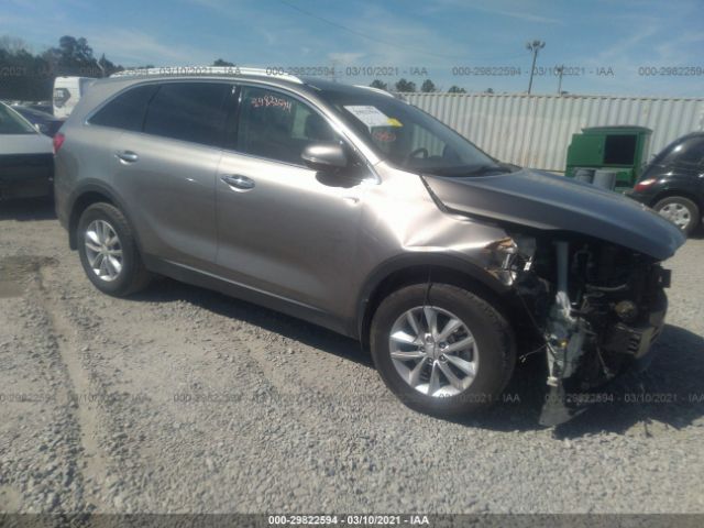 KIA SORENTO 2017 5xypg4a38hg294862