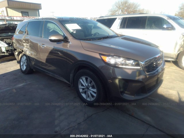 KIA SORENTO 2019 5xypg4a38kg505422