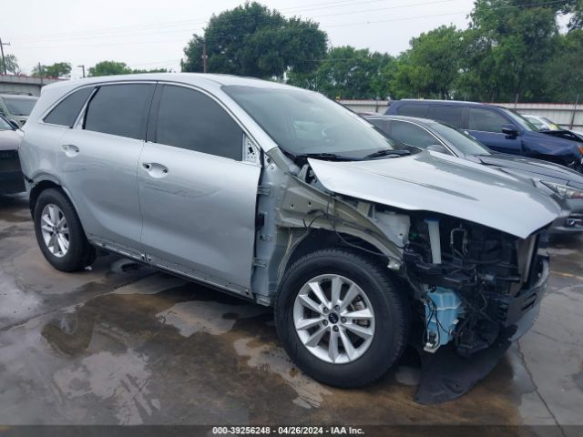 KIA SORENTO 2019 5xypg4a38kg585112