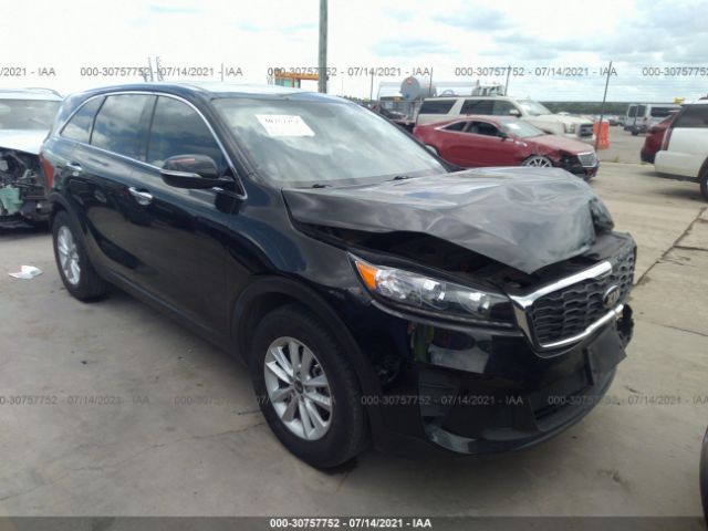 KIA SORENTO 2019 5xypg4a38kg586843