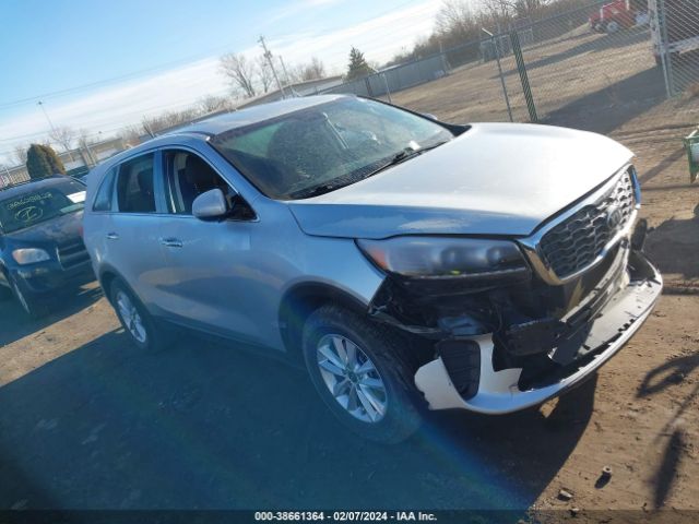 KIA SORENTO 2019 5xypg4a38kg596417