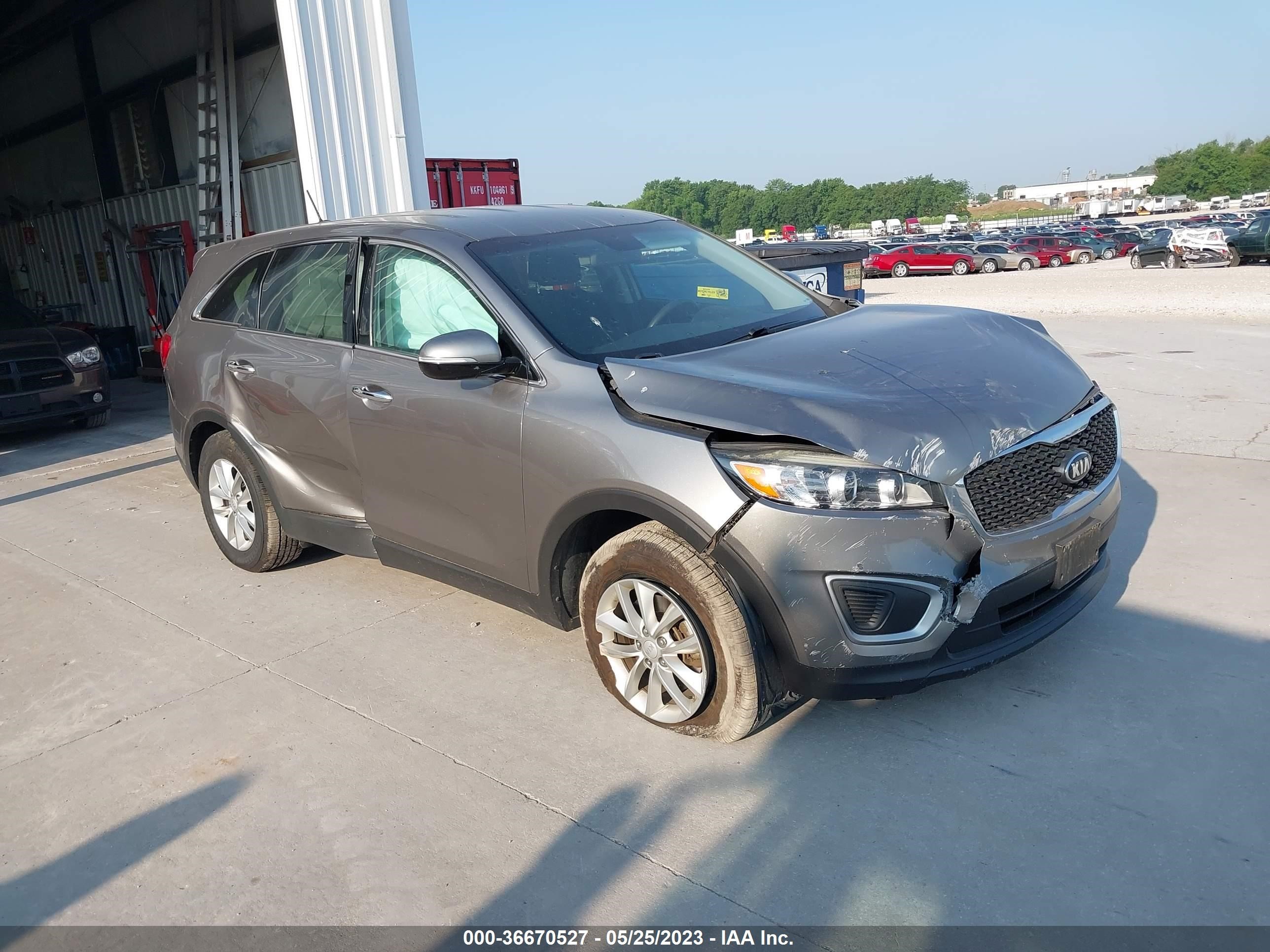 KIA SORENTO 2017 5xypg4a39hg245508