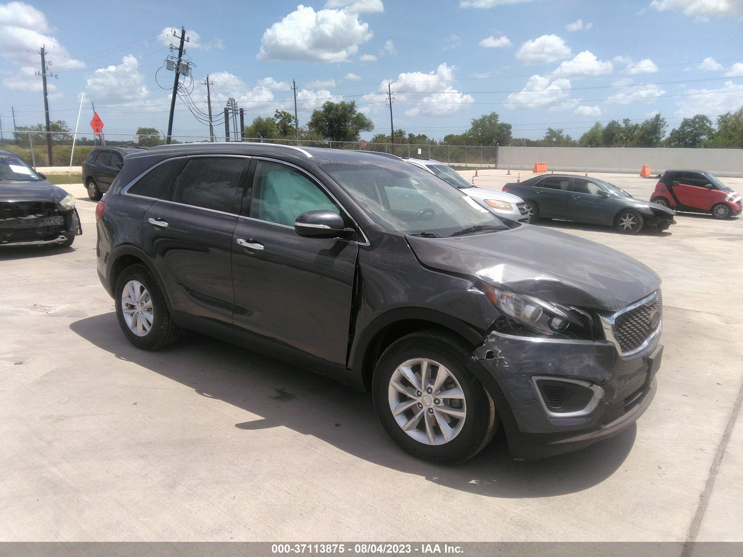 KIA SORENTO 2017 5xypg4a39hg313127