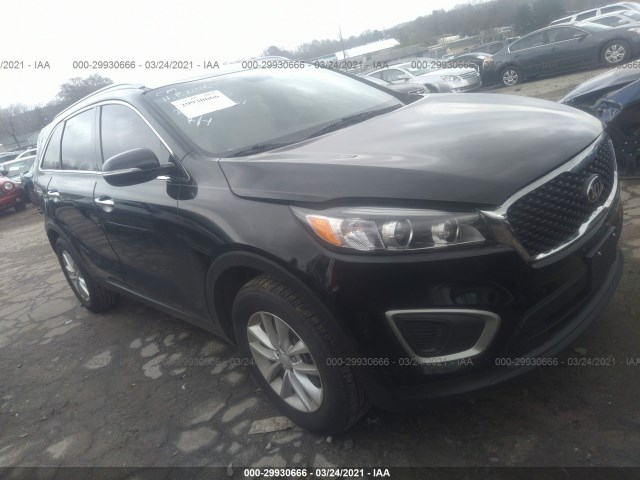 KIA SORENTO 2017 5xypg4a39hg328419