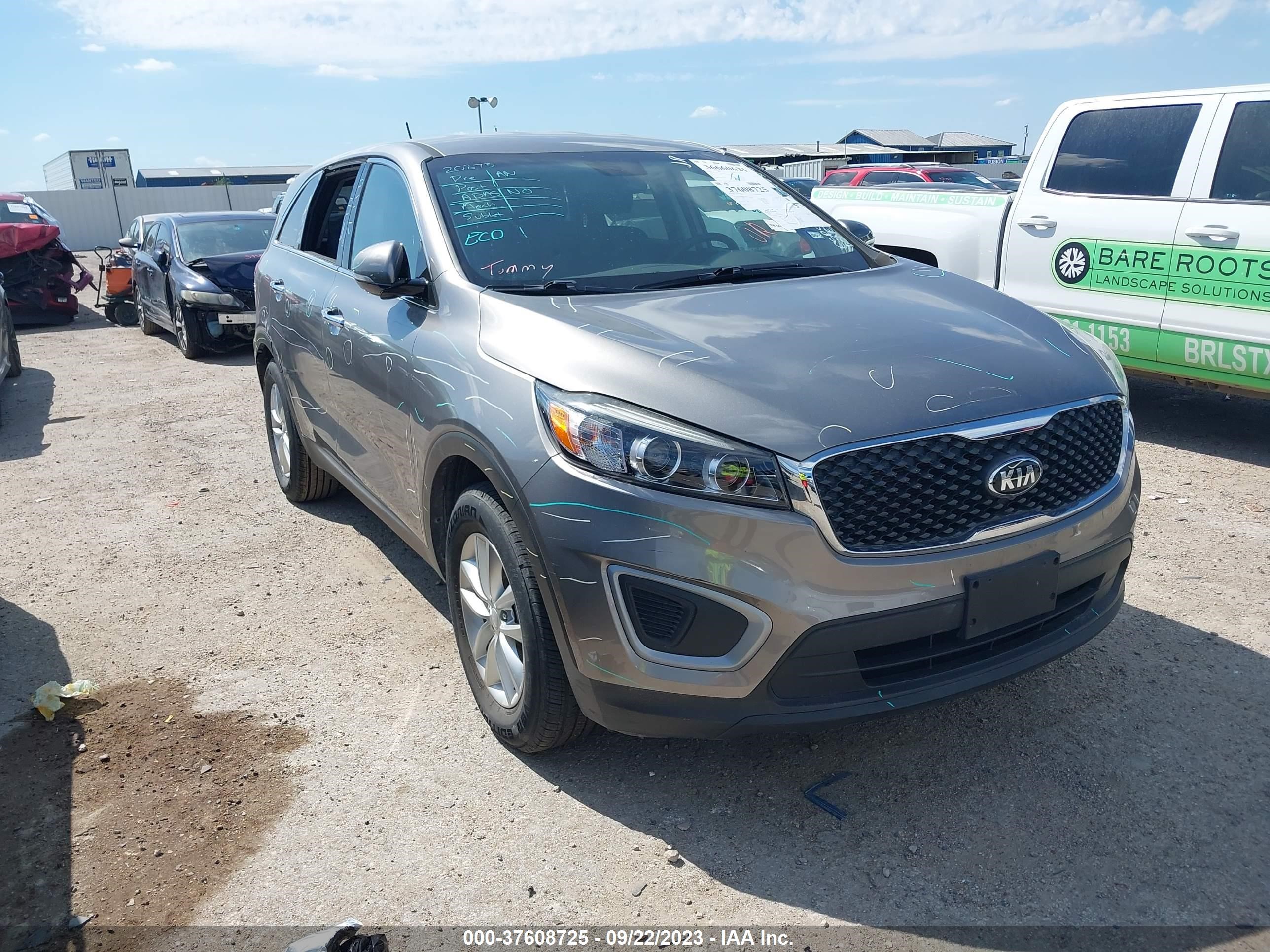 KIA SORENTO 2018 5xypg4a39jg431944