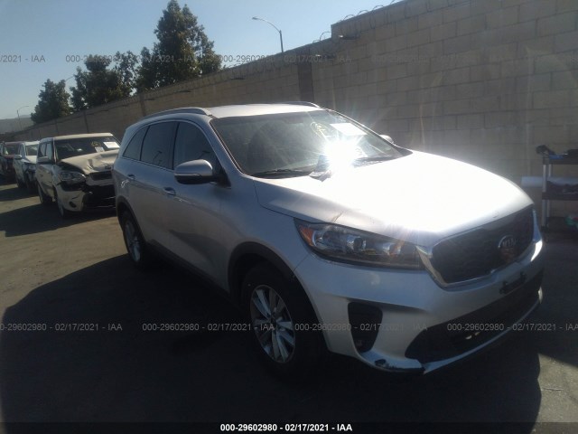 KIA SORENTO 2019 5xypg4a39kg438748