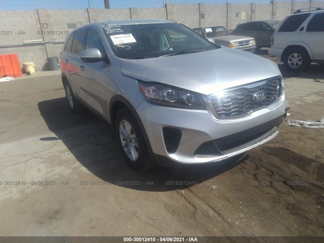 KIA SORENTO 2019 5xypg4a39kg478117