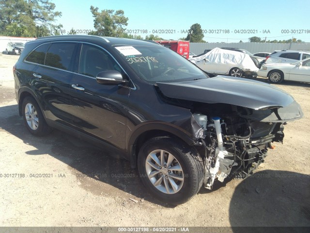 KIA SORENTO 2017 5xypg4a3xhg215160