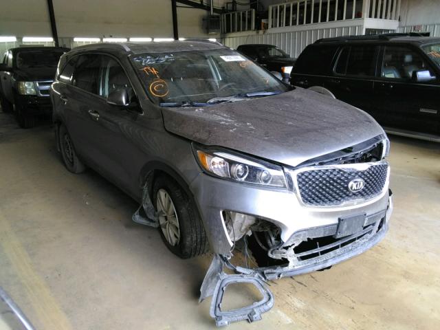 KIA SORENTO LX 2017 5xypg4a3xhg300404