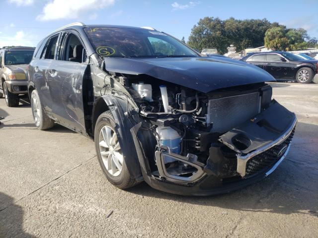 KIA SORENTO LX 2018 5xypg4a3xjg353318