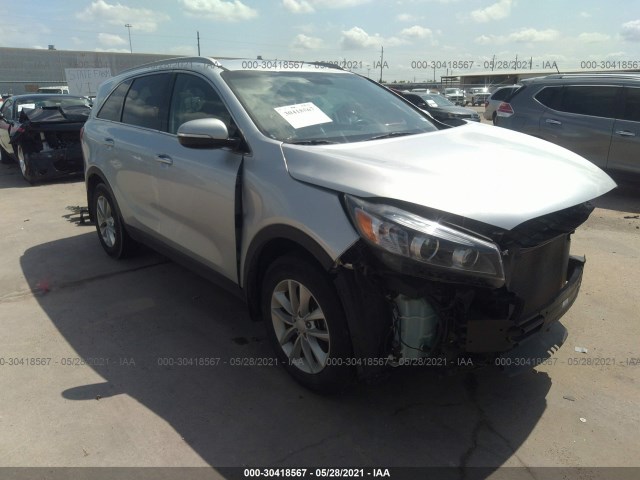 KIA SORENTO 2018 5xypg4a3xjg384620