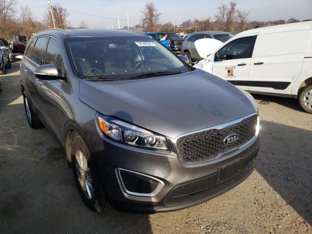 KIA SORENTO LX 2018 5xypg4a3xjg419298