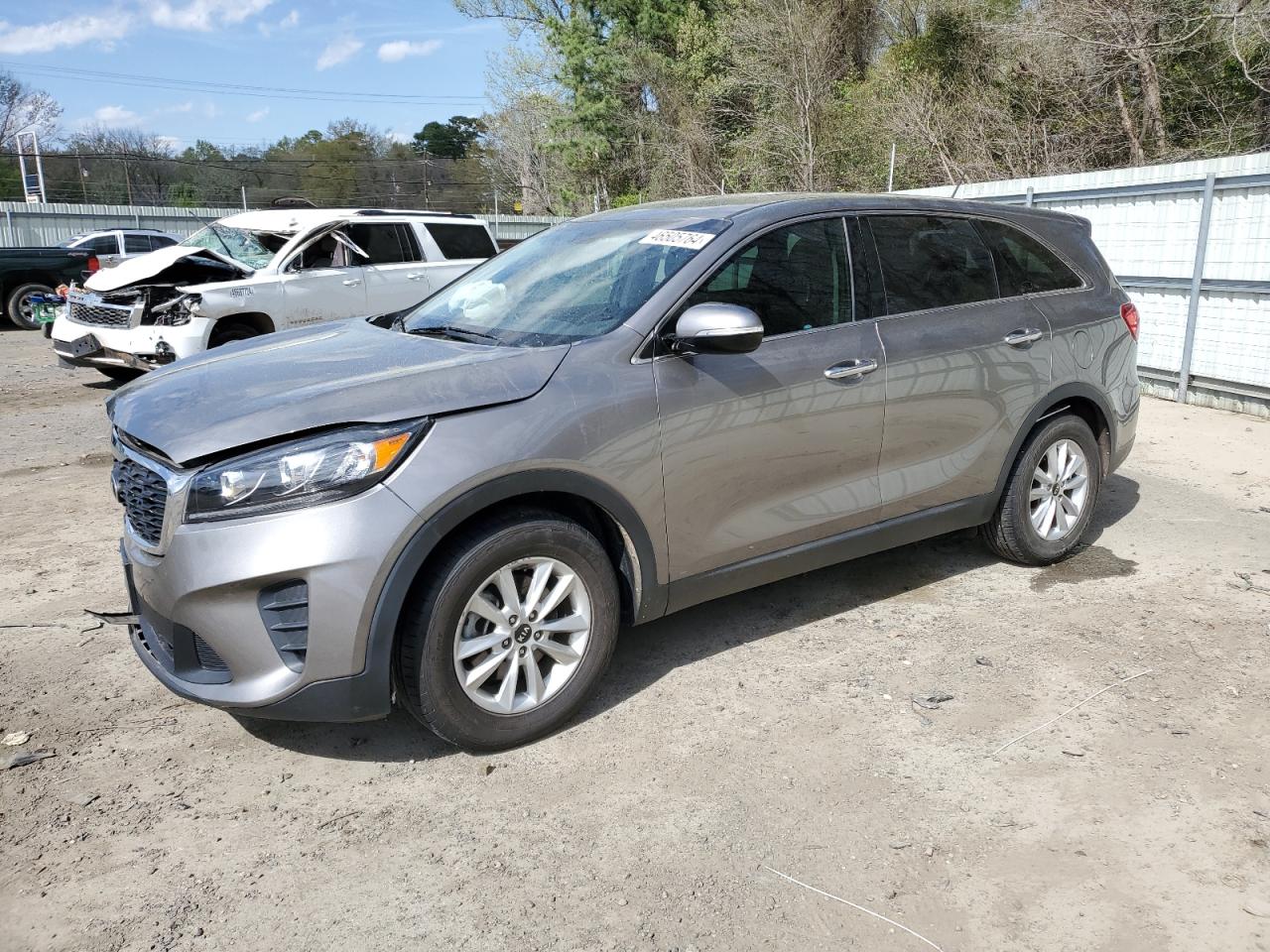 KIA SORENTO 2019 5xypg4a50kg456119