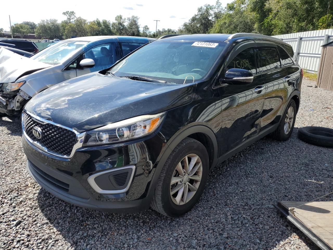 KIA SORENTO 2017 5xypg4a51hg302687