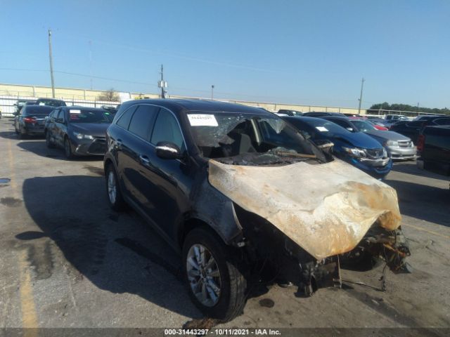 KIA SORENTO 2019 5xypg4a52kg475352