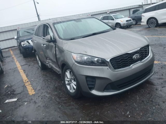 KIA SORENTO 2019 5xypg4a52kg551717