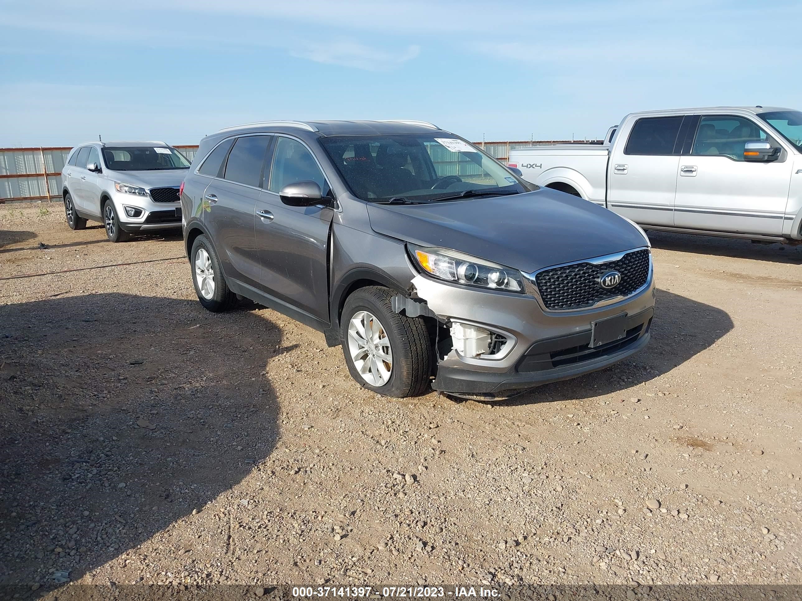 KIA SORENTO 2016 5xypg4a53gg125977