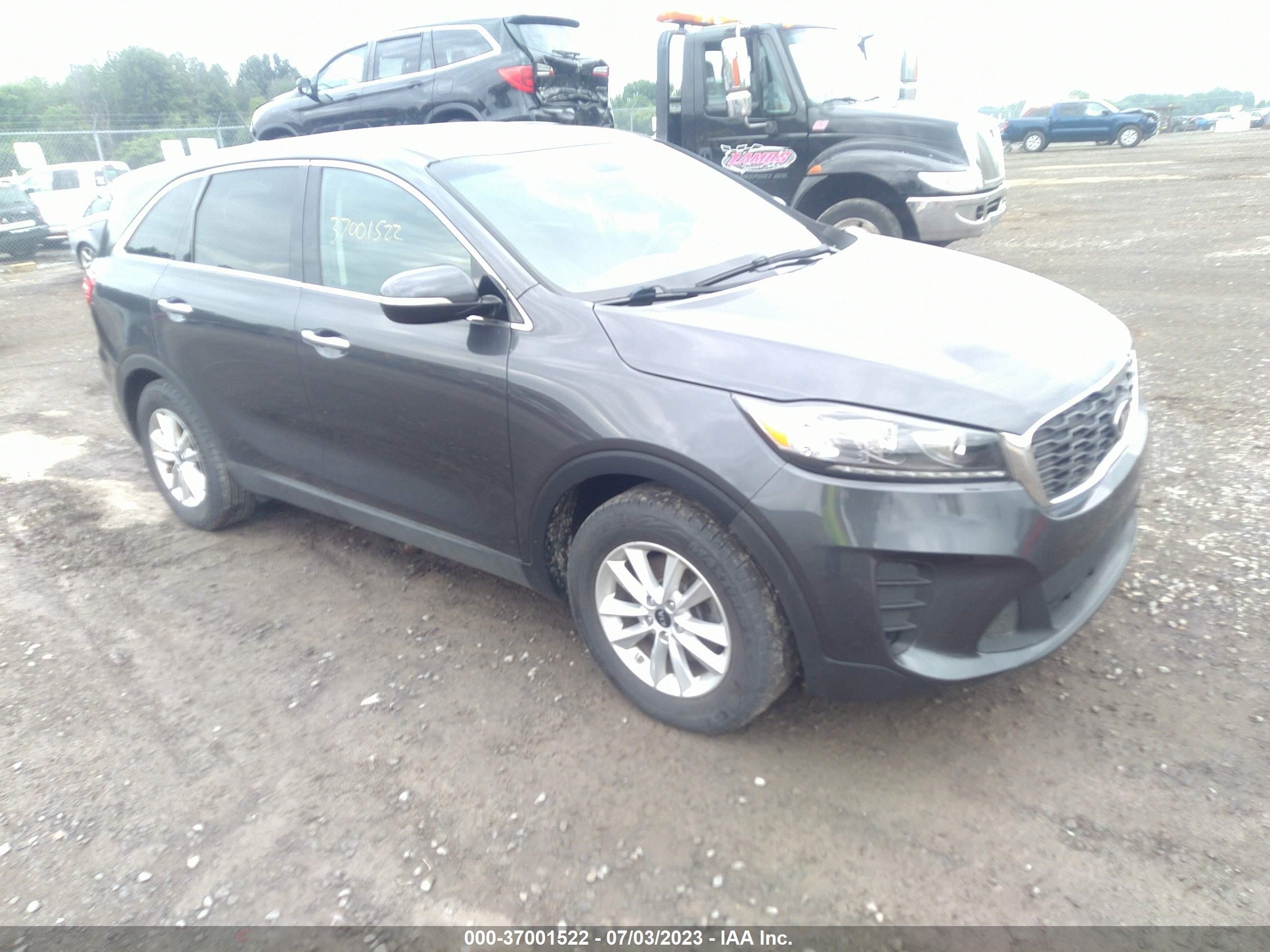 KIA SORENTO 2019 5xypg4a53kg482181