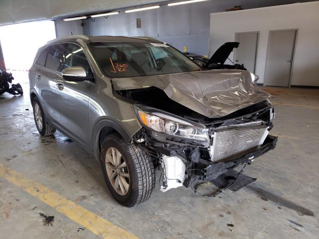 KIA SORENTO LX 2018 5xypg4a54jg361819