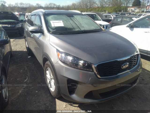 KIA SORENTO 2019 5xypg4a54kg530349