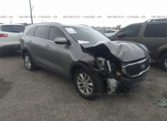 KIA SORENTO 2017 5xypg4a55hg208540