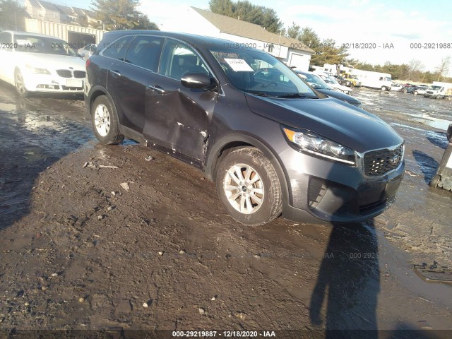 KIA SORENTO 2019 5xypg4a56kg452303