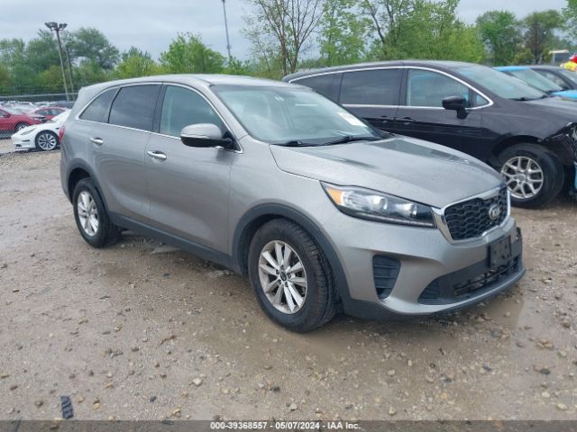 KIA SORENTO LX 2019 5xypg4a56kg473782