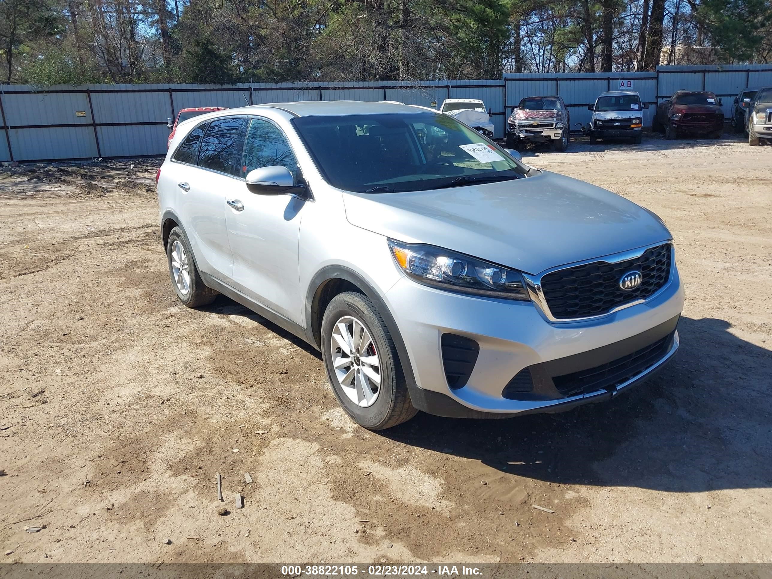 KIA SORENTO 2020 5xypg4a56lg613878