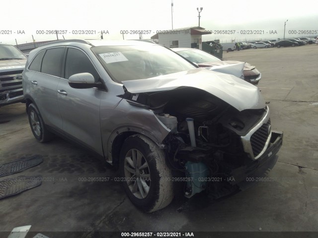 KIA SORENTO 2017 5xypg4a59hg254386